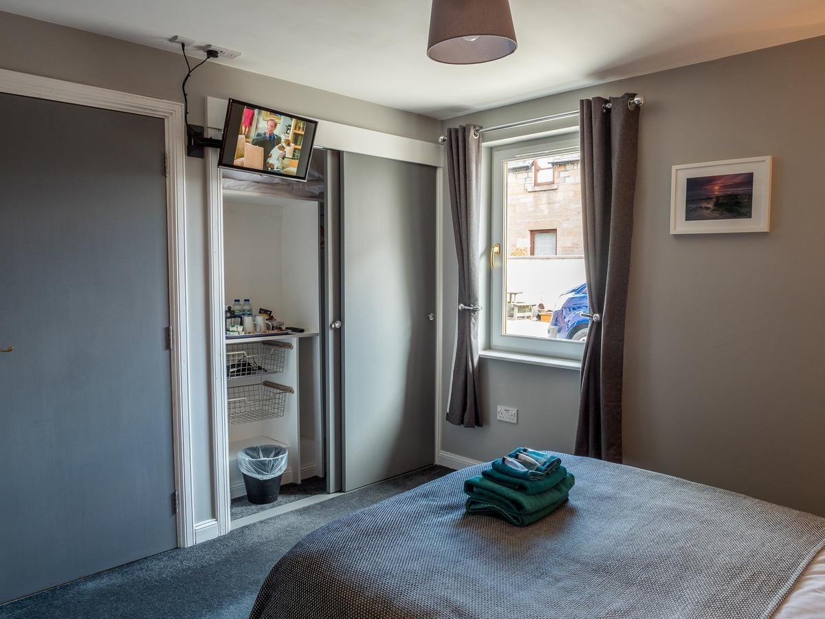 Hotel The Birches Dingwall Esterno foto