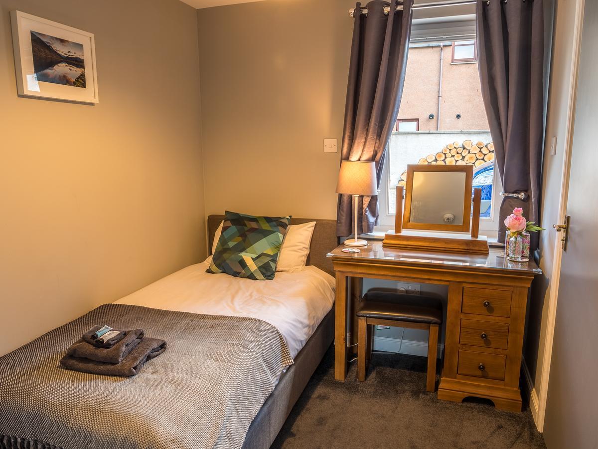 Hotel The Birches Dingwall Esterno foto